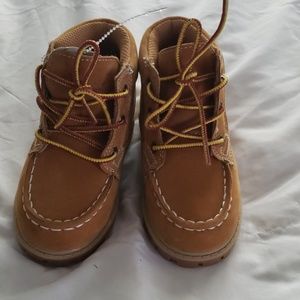 New Levi's tan boot. Size 8